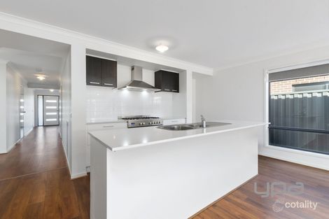 Property photo of 12 Cressy Street Werribee VIC 3030