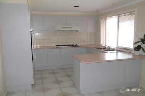 Property photo of 11 Dotterel Court Werribee VIC 3030