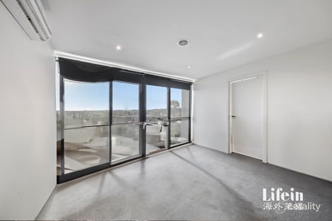 Property photo of 11 Belsay Chase Chirnside Park VIC 3116