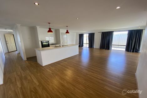 Property photo of 11 Rayner Promenade Lakelands WA 6180