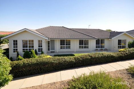 Property photo of 33 Delma View Gungahlin ACT 2912