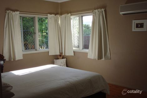 Property photo of 8 Hyde Road Yeronga QLD 4104