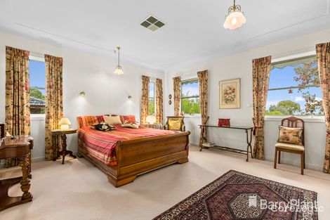 Property photo of 18 Hertford Crescent Wheelers Hill VIC 3150