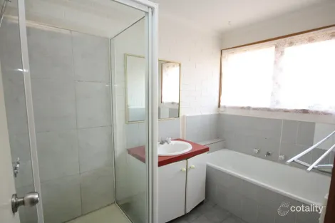Property photo of 151 Fordholm Road Hampton Park VIC 3976