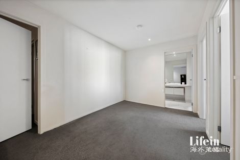 Property photo of 11 Belsay Chase Chirnside Park VIC 3116