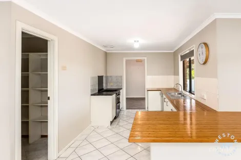 Property photo of 14 Sutton Court Meadows SA 5201