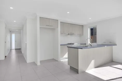 Property photo of 22 Bristol Street Strathtulloh VIC 3338