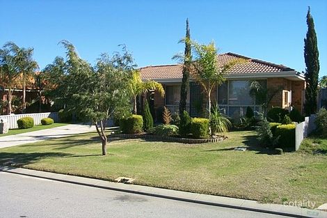 27 Winterbourne Gld, Maddington, WA 6109