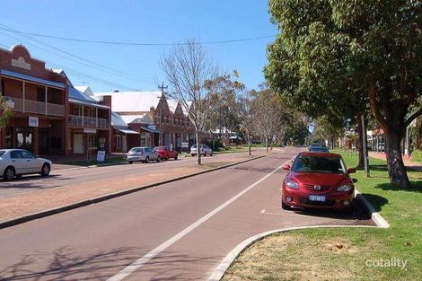 Property photo of 22 Sutherland Close North Guildford WA 6055