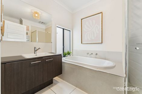 Property photo of 96 Aspire Boulevard Fraser Rise VIC 3336