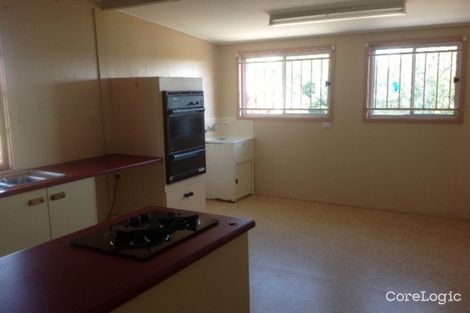 Property photo of 35 Mountjoy Terrace Wynnum QLD 4178