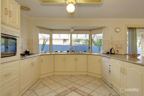 Property photo of 32 Onkaparinga Drive Old Noarlunga SA 5168