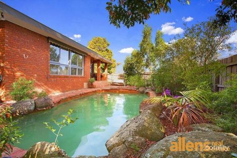 Property photo of 1 Leawarra Crescent Doncaster East VIC 3109
