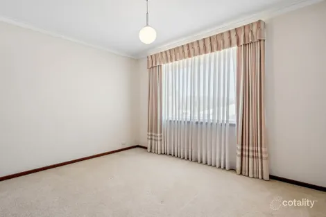 Property photo of 7 Arlington Loop Coogee WA 6166