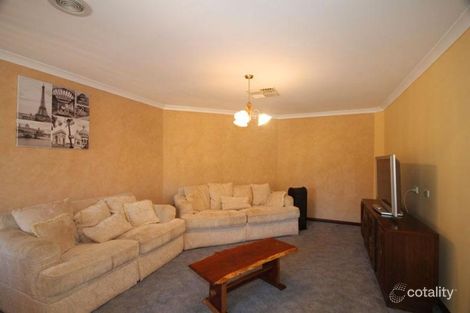 Property photo of 5 Warburton Court Byford WA 6122
