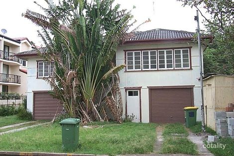 Property photo of 40 Little Norman Street Southport QLD 4215