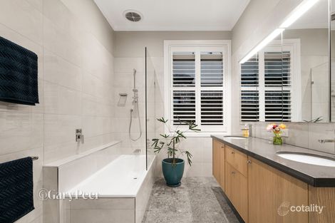 Property photo of 32 Belsize Avenue Carnegie VIC 3163