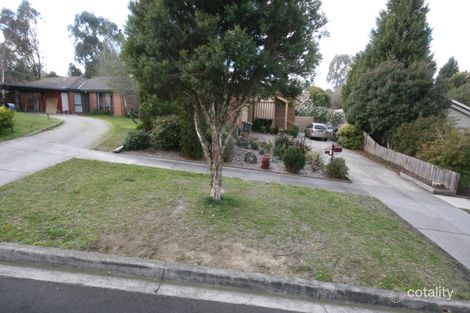 24 Bowness Ct, Croydon Hills, VIC 3136