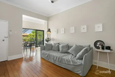 Property photo of 1/102 Kirribilli Avenue Kirribilli NSW 2061