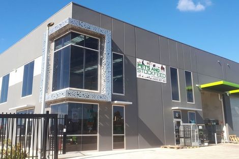 8/1 Network Dr, Truganina, VIC 3029