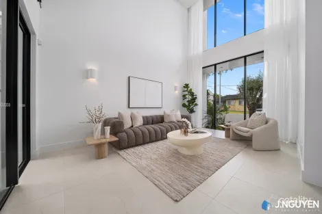 Property photo of 10 Benelong Avenue Smithfield NSW 2164