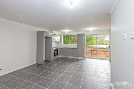 Property photo of 51 Rowley Street Pendle Hill NSW 2145