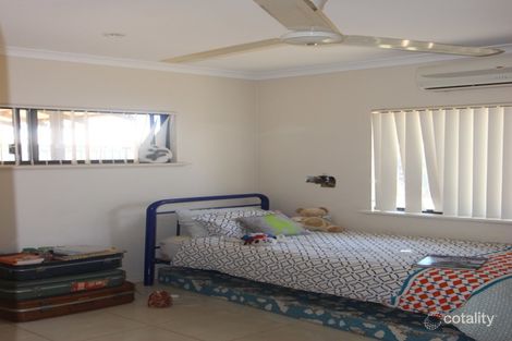 Property photo of 42 Warbler Loop Nickol WA 6714