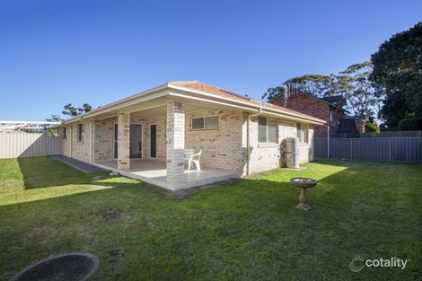 Property photo of 19 Fig Tree Court Forster NSW 2428