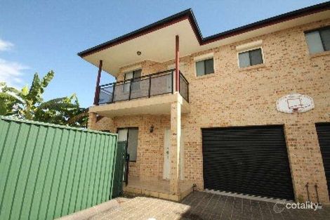2/140 Boronia Rd, Greenacre, NSW 2190