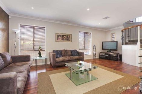 Property photo of 35 Sussex Avenue Cranbourne North VIC 3977