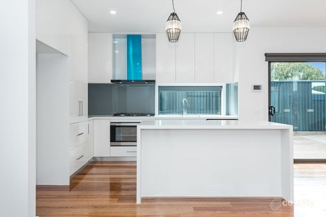 Property photo of 2/12 Maddox Road Newport VIC 3015