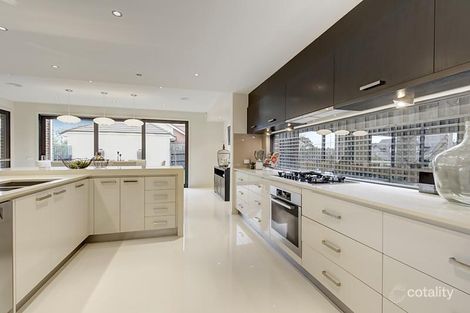 Property photo of 11 Hunt Street Balwyn North VIC 3104