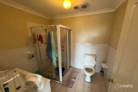 Property photo of 147 Braidwood Drive Prestons NSW 2170