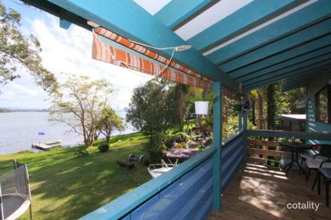 Property photo of 32 Sunset Parade Chain Valley Bay NSW 2259