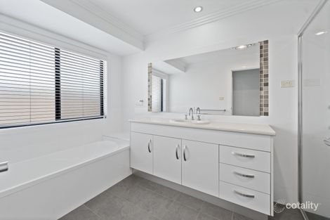 Property photo of 22 Mark Close Grafton NSW 2460