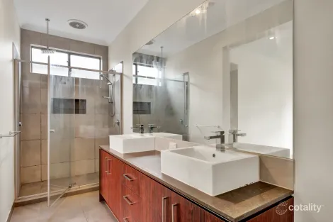 Property photo of 19 Morialta Circuit Werribee VIC 3030