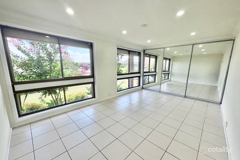 Property photo of 10 Endeavour Avenue St Clair NSW 2759