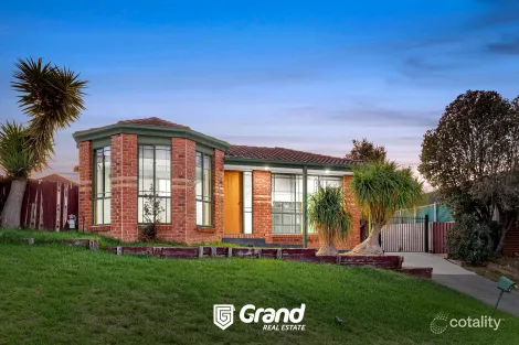 Property photo of 1 Springvalley Way Narre Warren South VIC 3805