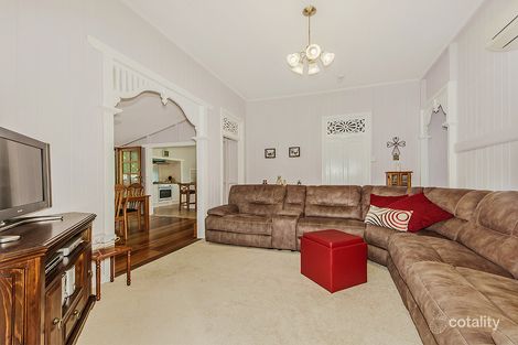 Property photo of 4 Thorn Street Ipswich QLD 4305