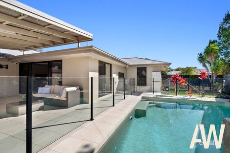 15 Escolar Dr, Mountain Creek, QLD 4557