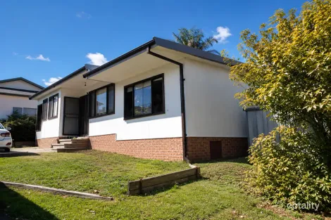16-16a Caley St, Chifley, NSW 2036