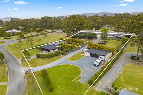 2 John Wayne Cl, Maudsland, QLD 4210
