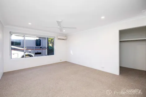Property photo of 49 Mullaloo Drive Mullaloo WA 6027