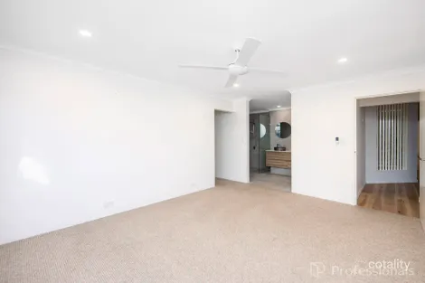 Property photo of 49 Mullaloo Drive Mullaloo WA 6027
