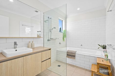 Property photo of 2 Cove Boulevard Shell Cove NSW 2529