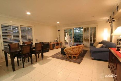 Property photo of 1/16 Gordon Street Labrador QLD 4215