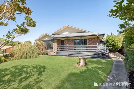 Property photo of 1 Ben Drive Pakenham VIC 3810