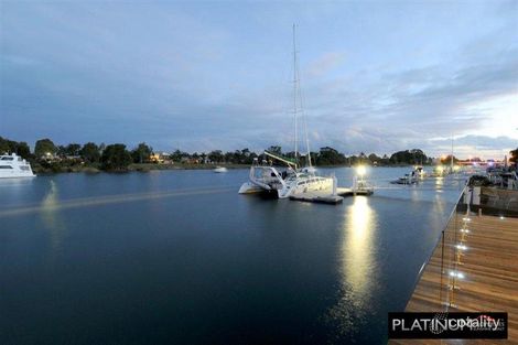Property photo of 1 Mooloolah Island Minyama QLD 4575