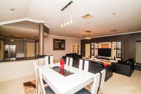 Property photo of 33 The Bridgeway Canning Vale WA 6155