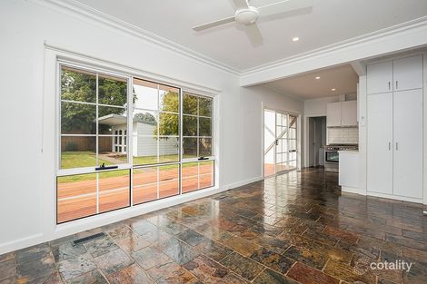 Property photo of 28 Earlsfield Road Hampton VIC 3188